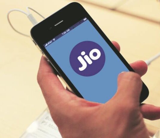 Airtel और Vi के बाद अब Jio ने महंगे किए रिचार्ज प्लान, 1 दिसम्बर से होंगे लागू