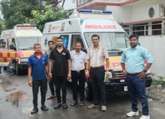 धराली आपदा में सीएमओ दून द्वारा भेजी गई 108 एंबुलेंस निभा रही महत्वपूर्ण भूमिका