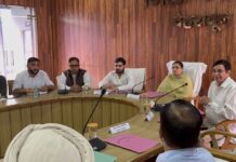 जिला पंचायत की बैठक सम्पन्न, नई विकास योजनाओं के साथ ही चल रहे विकास कार्यो की समीक्षा