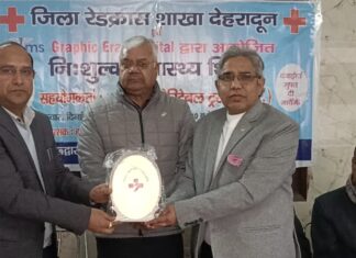 गुरुद्वारा श्री तेग बहादुर साहिब में निःशुल्क स्वास्थ्य शिविर का आयोजन