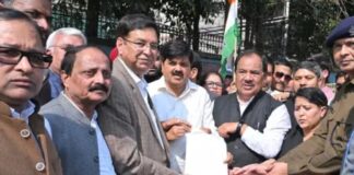 कांग्रेस ने लगातार बढ़ रही आपराधिक घटनाओं के खिलाफ पुलिस मुख्यालय का किया घेराव