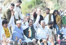 गैरसैंण में कांग्रेस का प्रदर्शन: स्थायी राजधानी, स्वास्थ्य सेवाएं और बेरोजगारी पर सरकार को घेरा