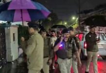 राजधानी में तेज रफ्तार का कहर: दीवार तोड़ घर में घुसी कार एक की मौत कई घायल