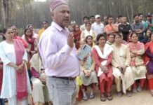 जल निकासी व संपर्क मार्ग बंद करने के विरोध में लोगों ने रुकवाया नेशनल हाईवे का काम