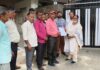 सार्वजनिक रास्ते पर अवैध कब्जे की शिकायत लेकर क्षेत्रवासियों संग DM कार्यालय पहुंचे बुटोला