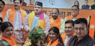 ब्लॉक प्रमुख गणेश और पूर्व चेयरमैन साधुराम सैकड़ो समर्थकों संग भाजपा में शामिल