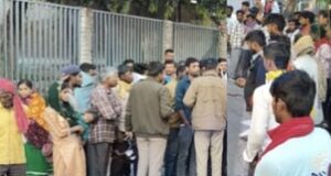 दून में तेज रफ्तार का कहर: डंपर से कुचलकर मजदूर की मौत, गुस्साए लोगों ने लगाया जाम