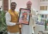 भाजपा नेता रतन सिंह चौहान ने लिया महंत देवेन्द्र दास जी महाराज का आशीर्वाद