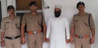 भड़काऊ भाषण देने के आरोप में मुफ्ती मुजीब गिरफ्तार, सरकार को चेतावनी देना पड़ा भारी